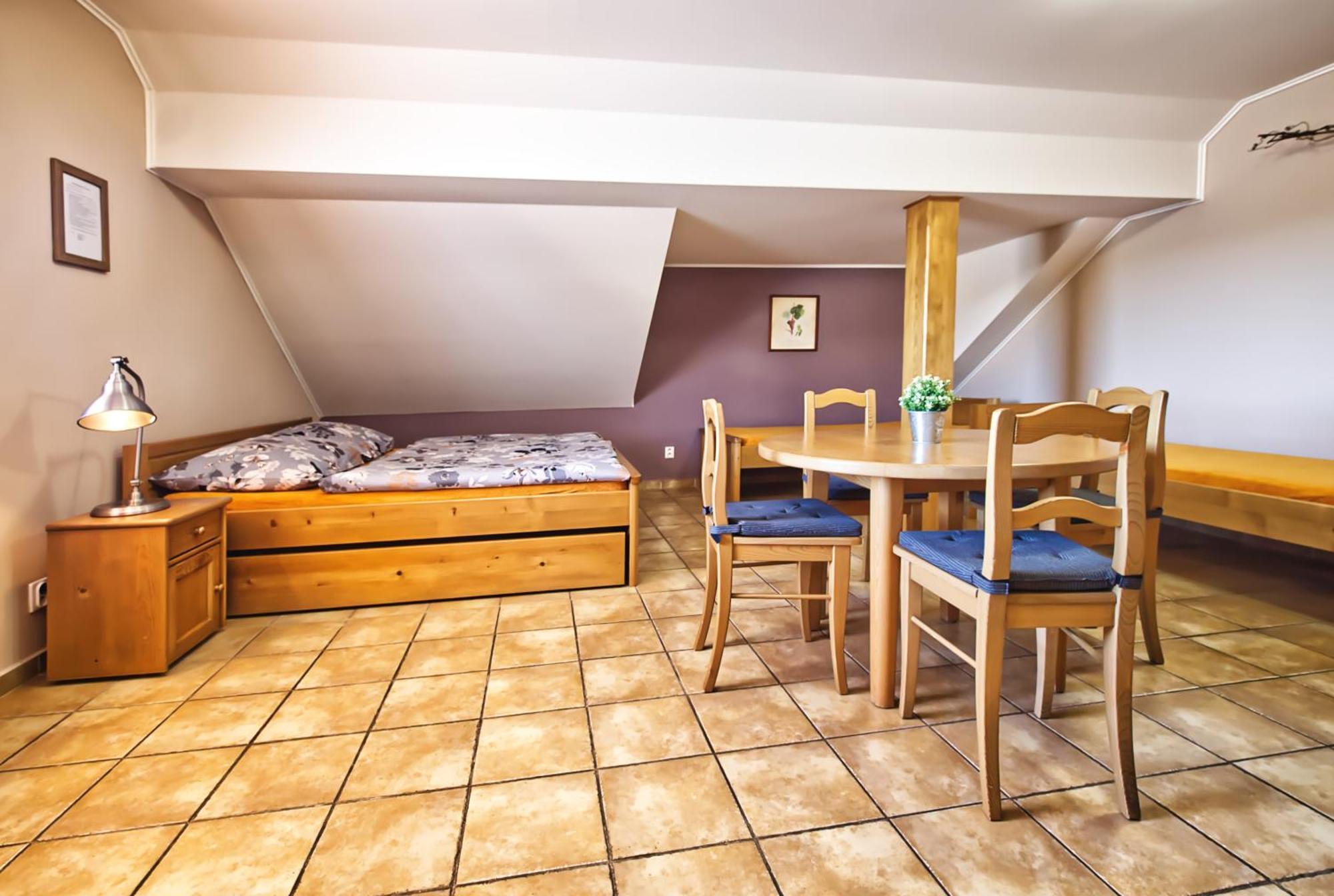Penzion Vinarstvi Cervinka Horni Vestonice Exteriör bild